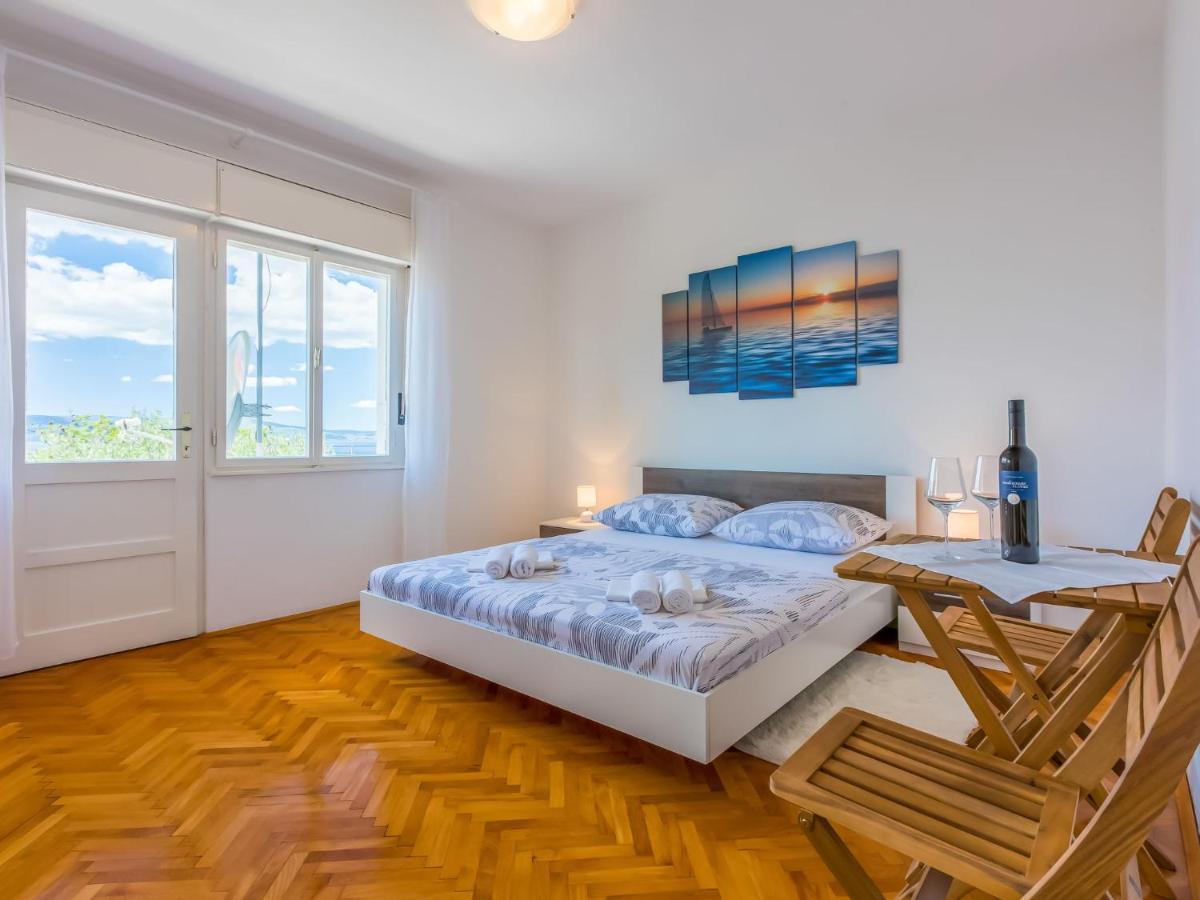 Apartment Tea By Interhome Novi Vinodolski Exterior photo