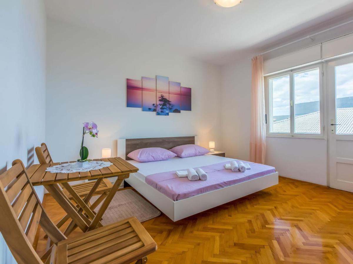 Apartment Tea By Interhome Novi Vinodolski Exterior photo